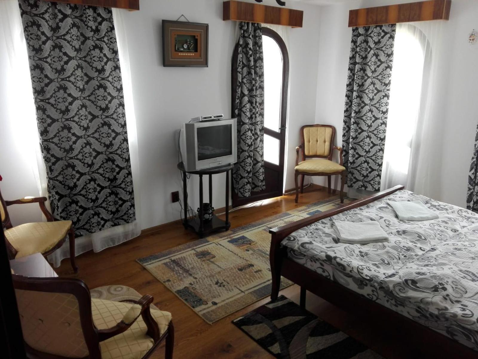 Vălenii de Munte Vila Madudu מראה חיצוני תמונה
