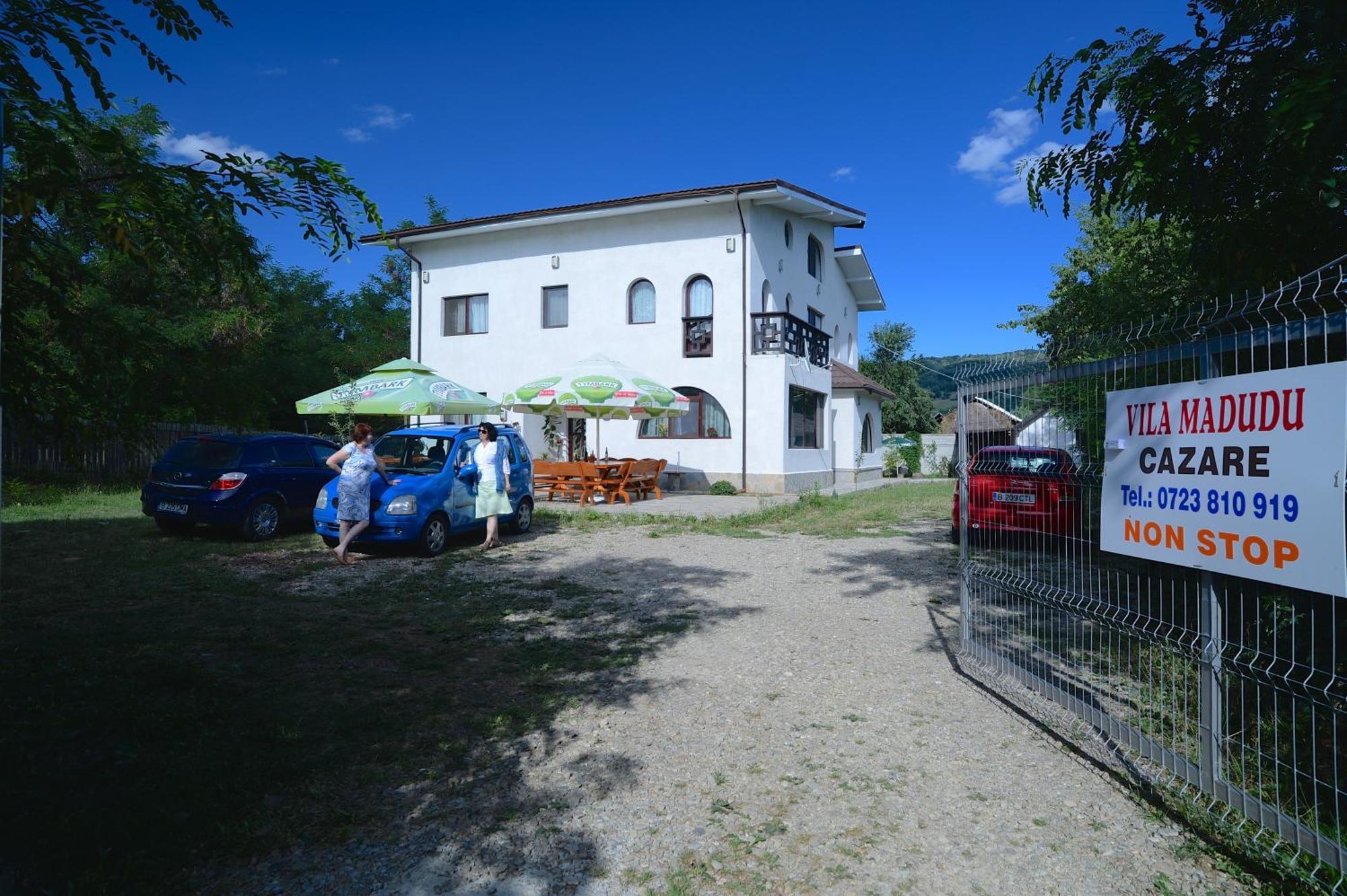 Vălenii de Munte Vila Madudu מראה חיצוני תמונה